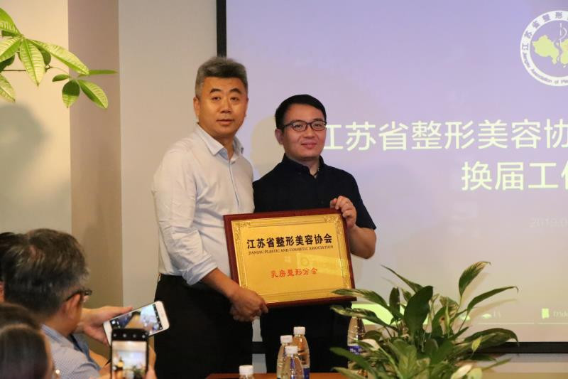 图二.jpg 图二.jpg